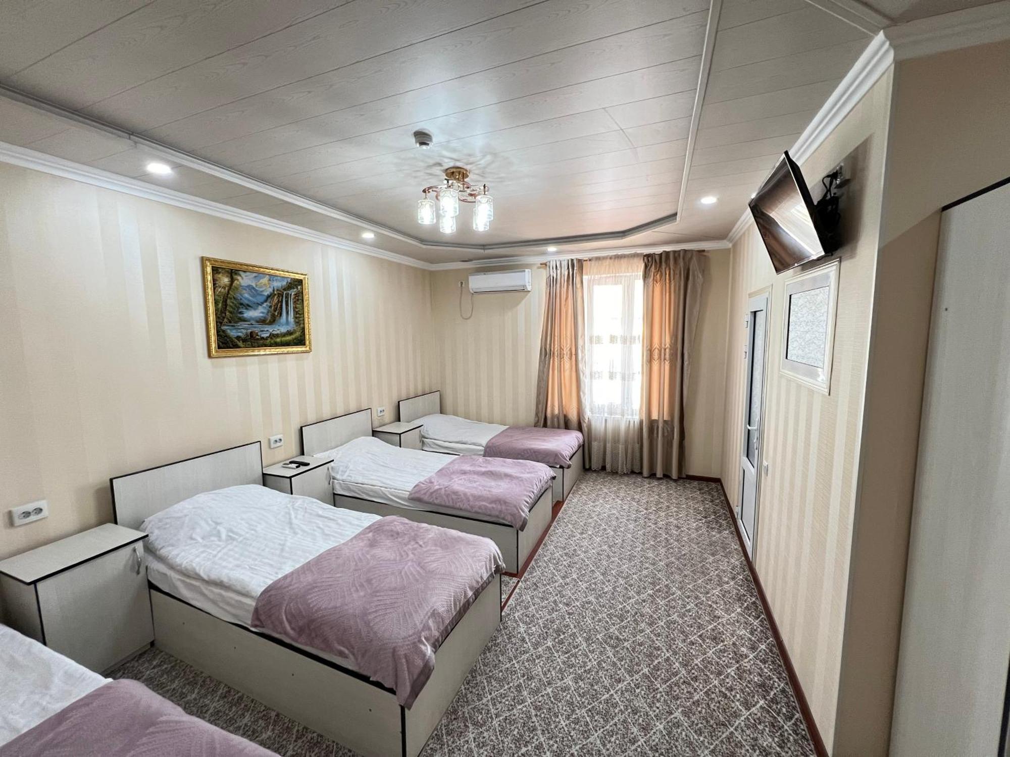 Hotel Zarafshon Panjakent Exteriör bild